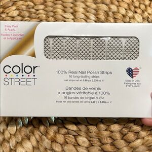 Color Street “Mermaid You Look” Nail Strips